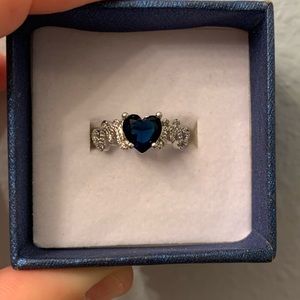 MOM ring blue sapphire